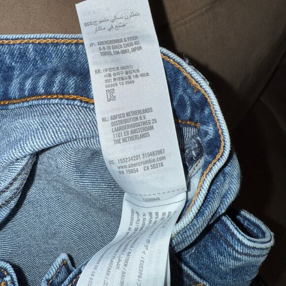 Abercrombie & Fitch The 80’s Mom Jean Ultra High Rise Blue Denim Size 24/00 - Picture 8 of 9